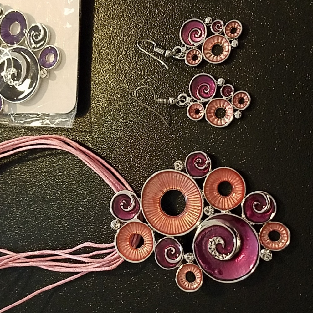 Modern Jewelry set of necklace and errings